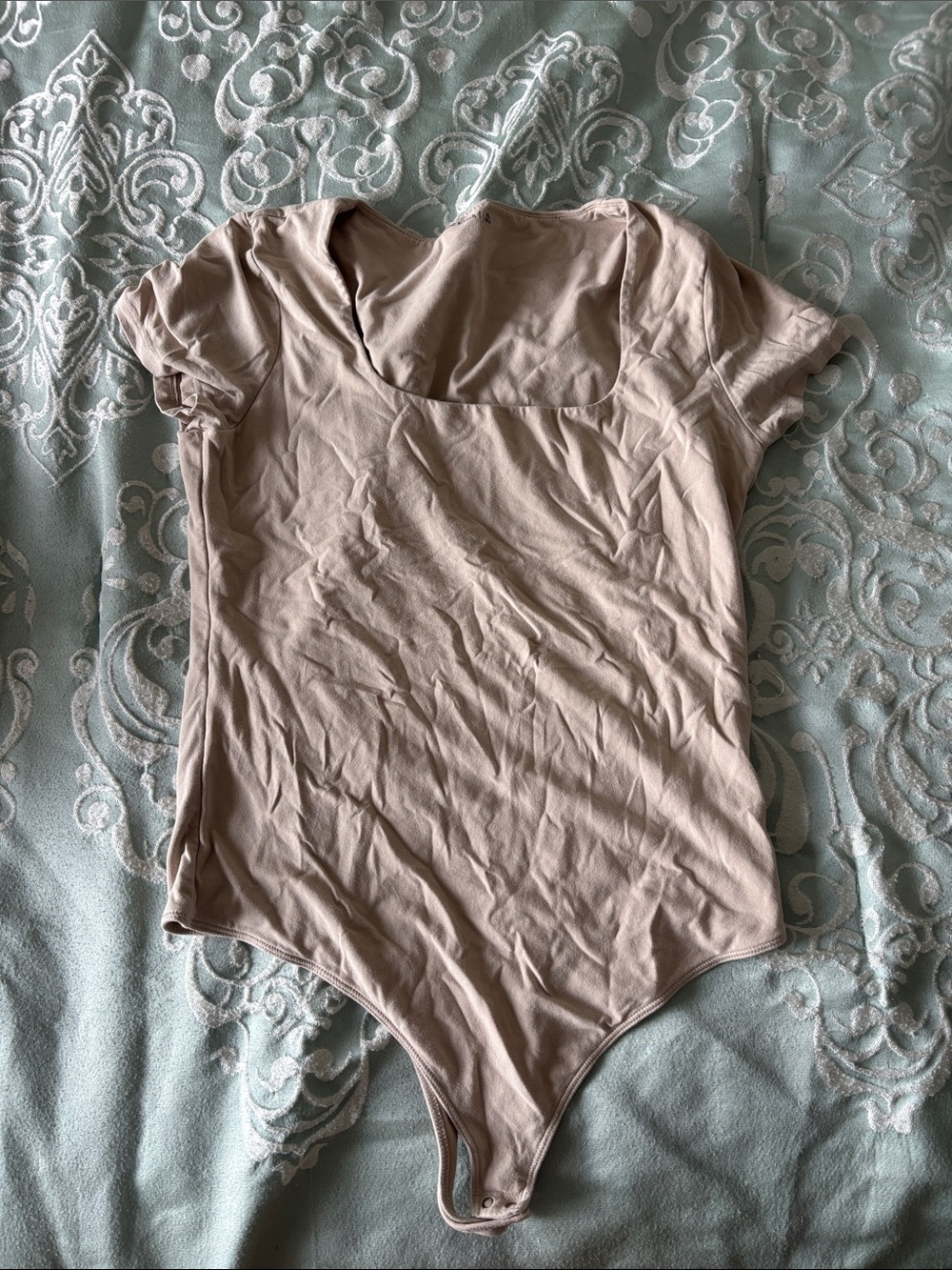 Abercrombie & Fitch Light Blush Short Sleeve Scoop Neck Bodysuit